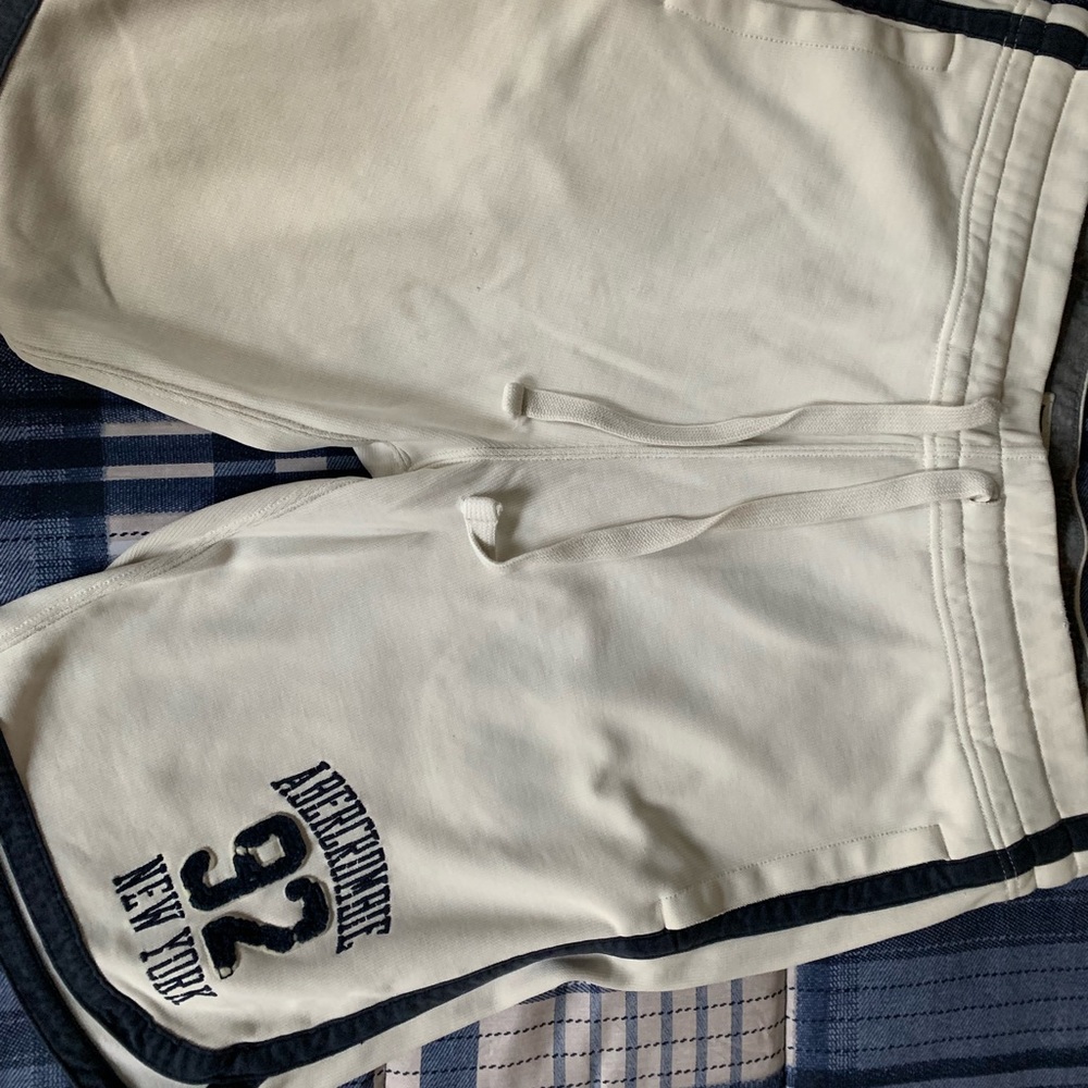 Men’s XL Athletic/Sweat Shorts